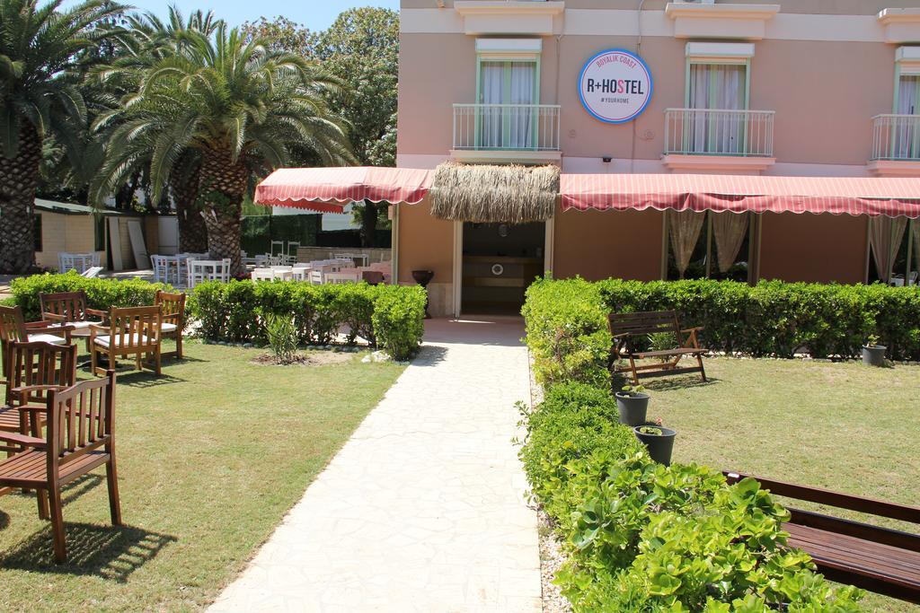 R+ Hotel By Rooms Çeşme Exteriör bild