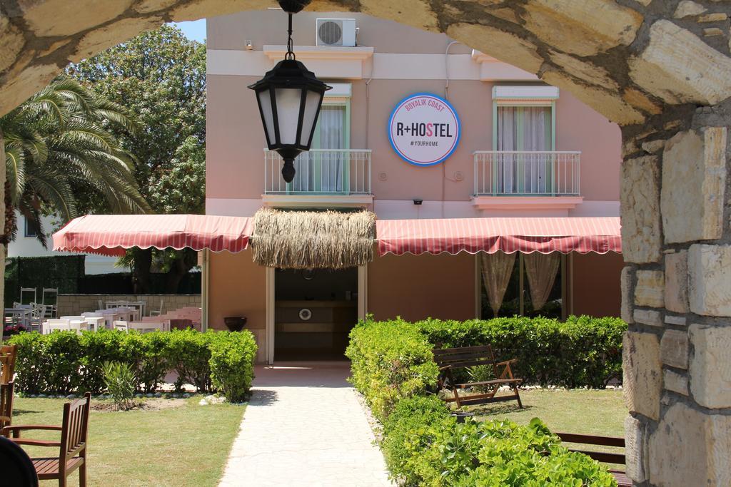 R+ Hotel By Rooms Çeşme Exteriör bild