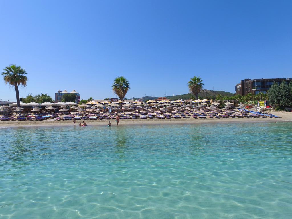 R+ Hotel By Rooms Çeşme Exteriör bild